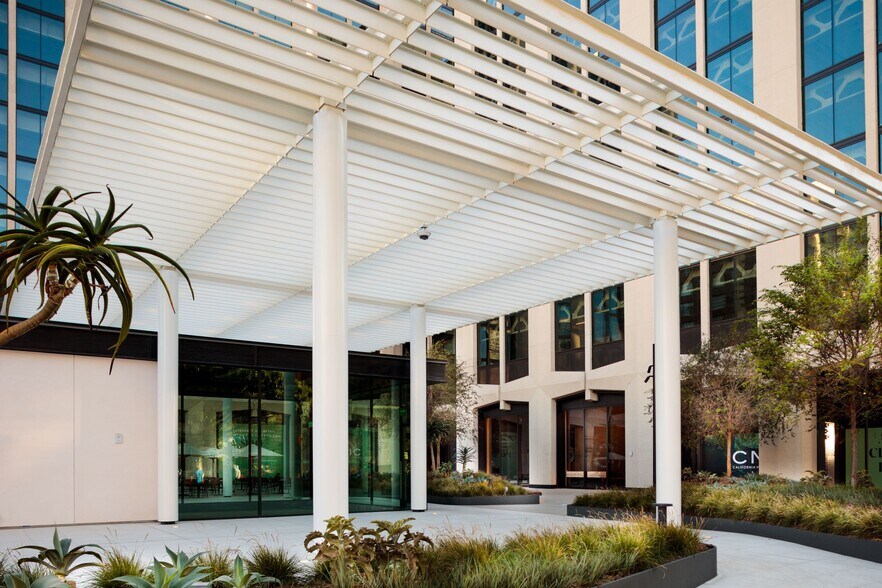 More Photos Of 110 E 9th St, Los Angeles Office For Sale