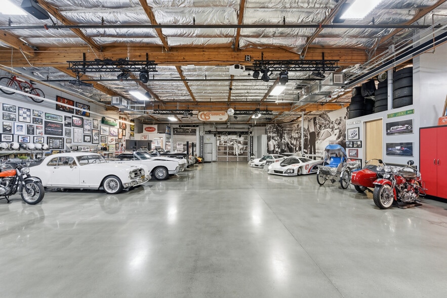 More Photos Of 521 Charcot Ave, San Jose Showroom For Sale