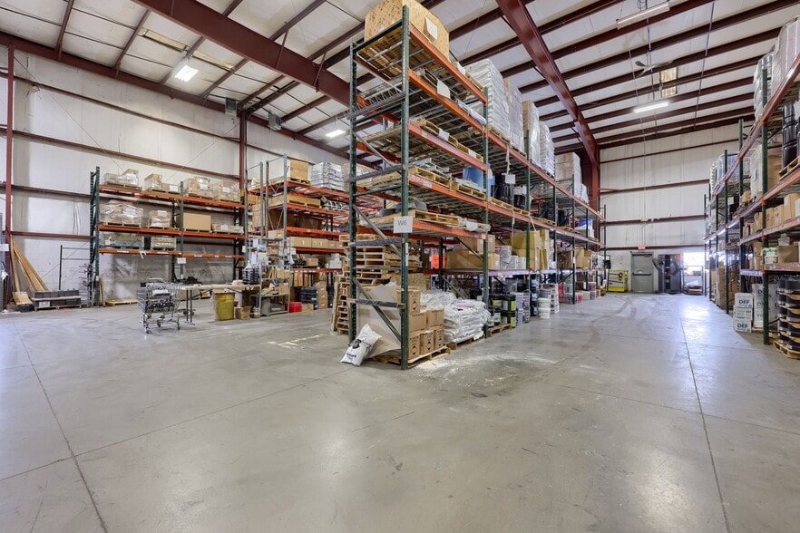 More Photos Of 220 Orlan Rd, New Holland Showroom For Sale