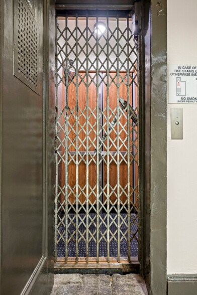 More Photos Of 4 W 90th St, New York Apartments For Sale