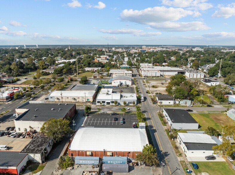 More Photos Of 1108 Princess St, Wilmington General Retail For Sale