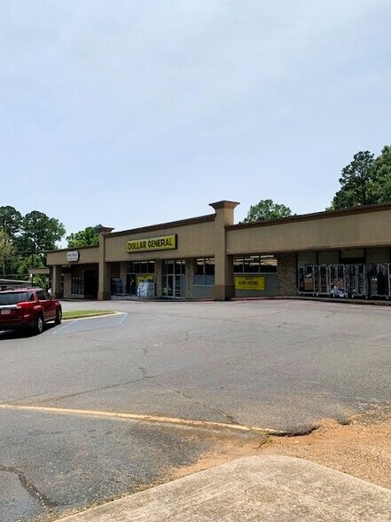 More Photos Of 111 W Main St, Homer Freestanding For Lease