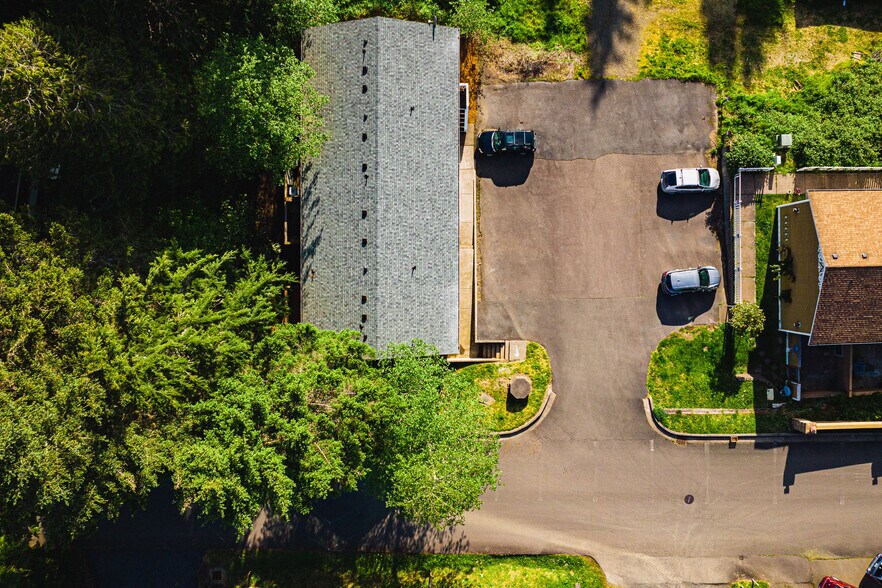 More Photos Of 131 SE Ainslee Ave, Depoe Bay Apartments For Sale