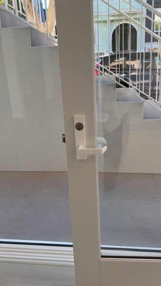 More Photos Of 3516 Sacramento St, San Francisco Storefront Retail Office For Lease