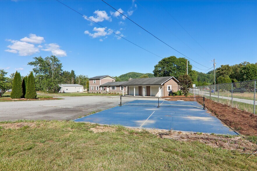 More Photos Of 1448 Cane Creek Rd, Fletcher Specialty For Sale