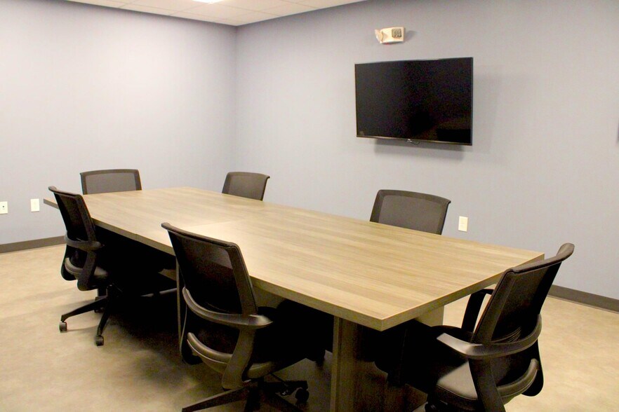 More Photos Of 3254 Tulip St, Philadelphia Schools For Lease