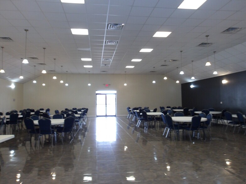 More Photos Of 1 Industrial Pkwy, Rio Hondo Freestanding For Sale