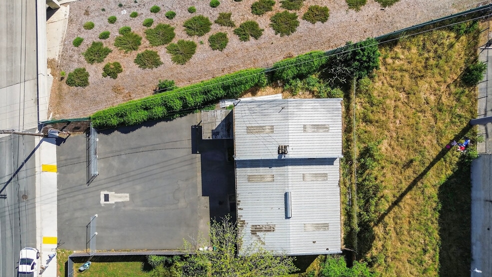 More Photos Of 652 E Lockeford St, Lodi Auto Repair For Sale