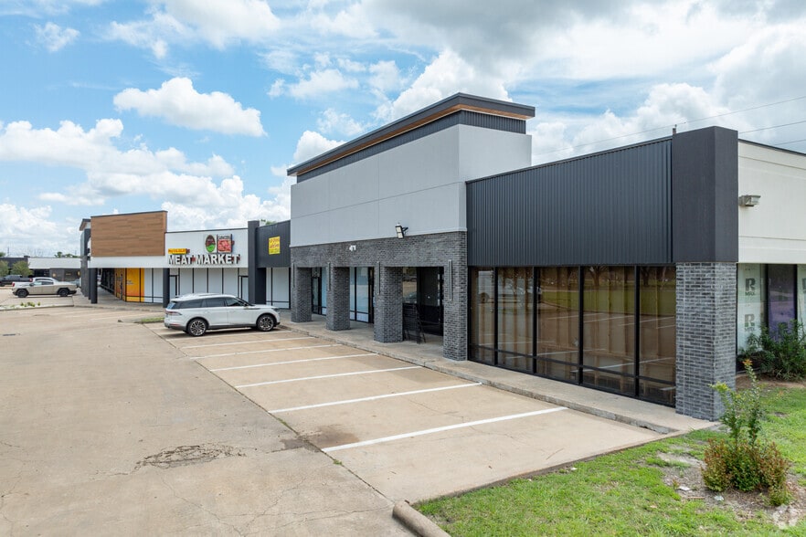 More Photos Of 14829 Bellaire Blvd, Houston Storefront Retail Office For Lease