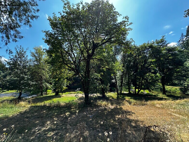 More Photos Of 747 Atlas Rd, Vader Warehouse For Sale