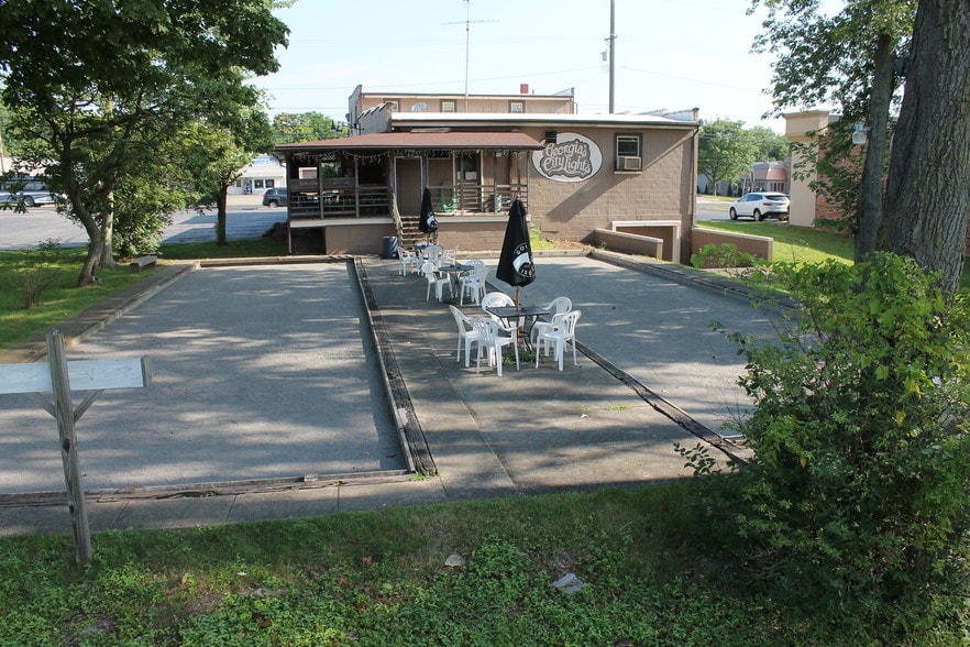 More Photos Of 3036 E State St, Hermitage Bar For Sale