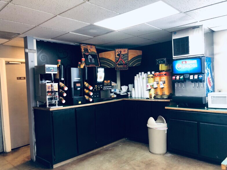 More Photos Of 1927 Highway 62 W, Berryville Convenience Store For Sale