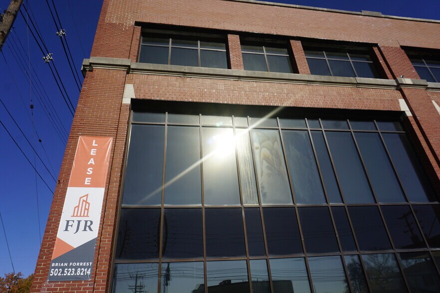 More Photos Of 501-505 E Broadway, Louisville Medical For Lease