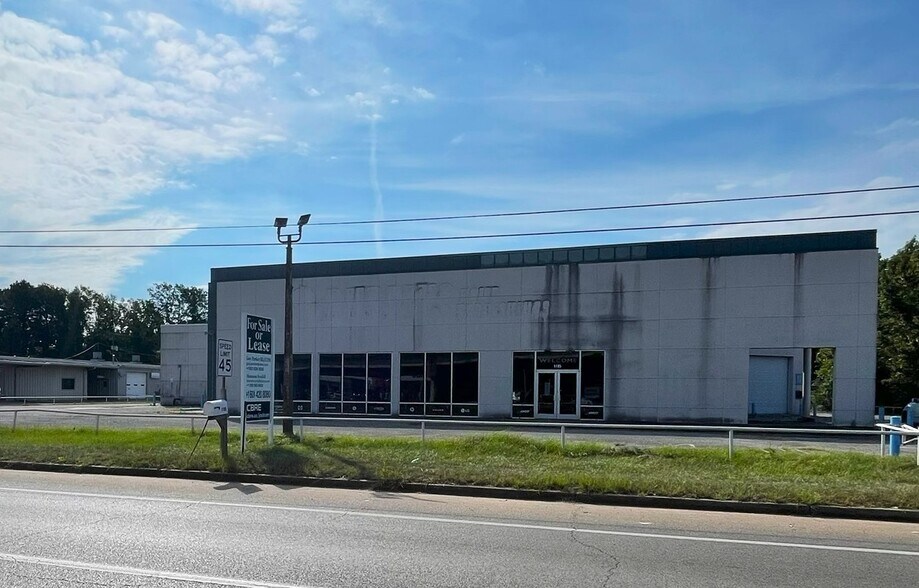 More Photos Of 1105 S Frontage Rd, Meridian General Retail For Lease