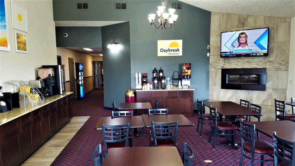More Photos Of 1513 S Smittys Blvd, Ritzville Hotel For Sale