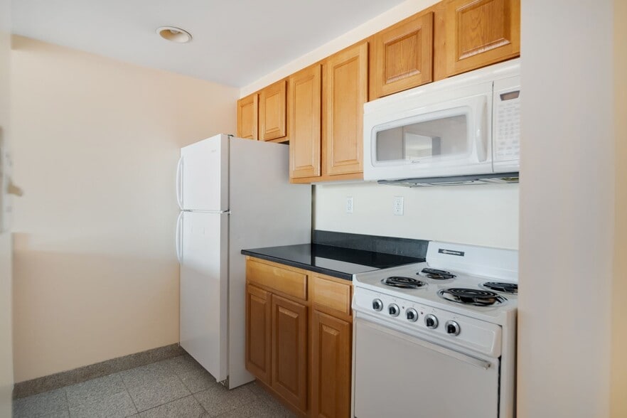More Photos Of 400 College Ave, Ithaca Apartments For Sale