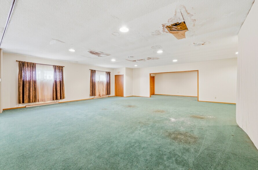 More Photos Of 181 S Main St, Markesan Office Residential For Sale