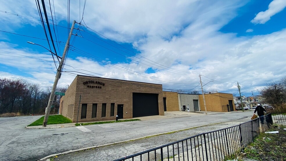 More Photos Of 33 Baron Blvd, Staten Island Warehouse For Lease