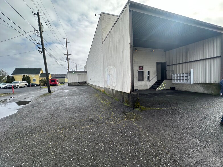 More Photos Of 315 S Michigan St, Aberdeen Office For Sale