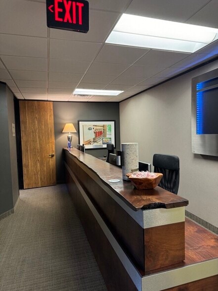 More Photos Of 1101 S Capital Of Texas Hwy, West Lake Hills Office For Lease