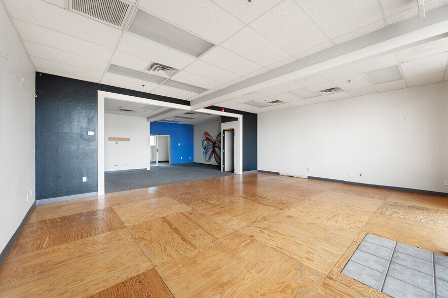 More Photos Of 371 Garden St, Prescott Storefront Retail Office For Sale