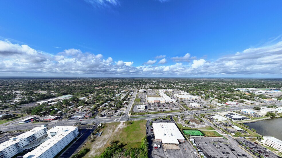 More Photos Of 2560 S Washington Ave, Titusville Restaurant For Sale