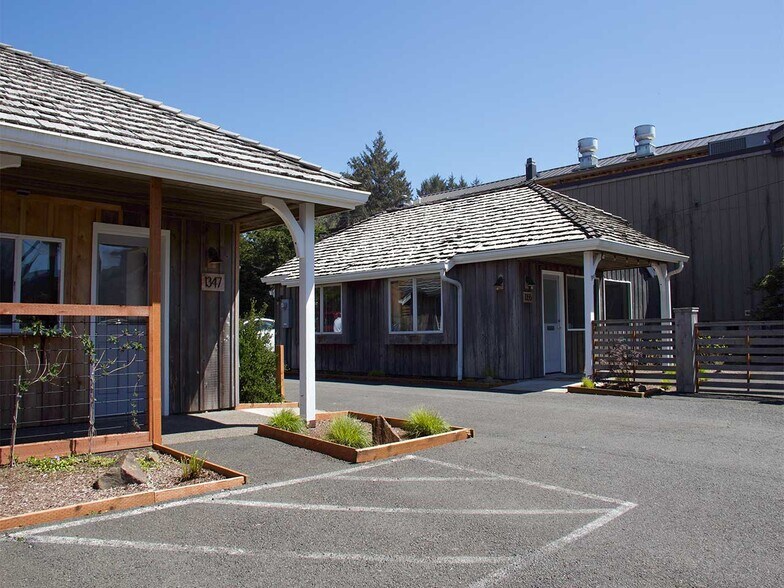 More Photos Of 1347 S Hemlock St, Cannon Beach Restaurant For Sale