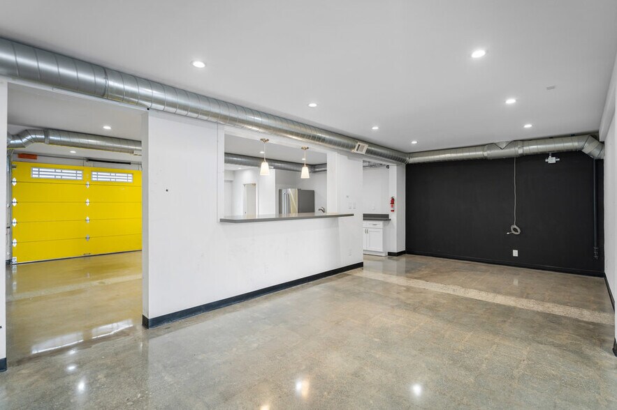 More Photos Of 1802-1808 El Camino Real, Redwood City General Retail For Lease