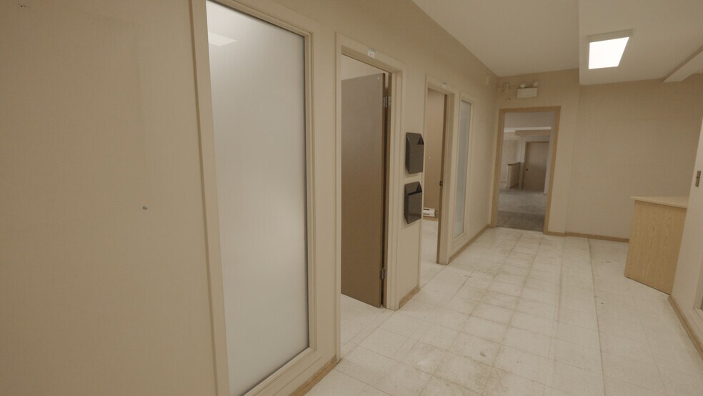 More Photos Of 135 York Street E St, Yorkton Warehouse For Sale