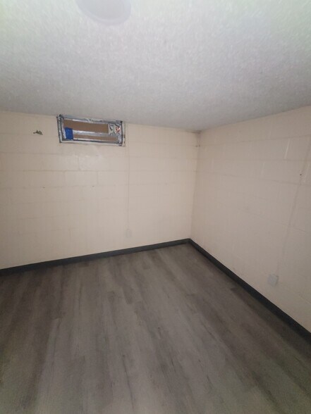 More Photos Of 1458 W 32nd St, Indianapolis Apartments For Sale