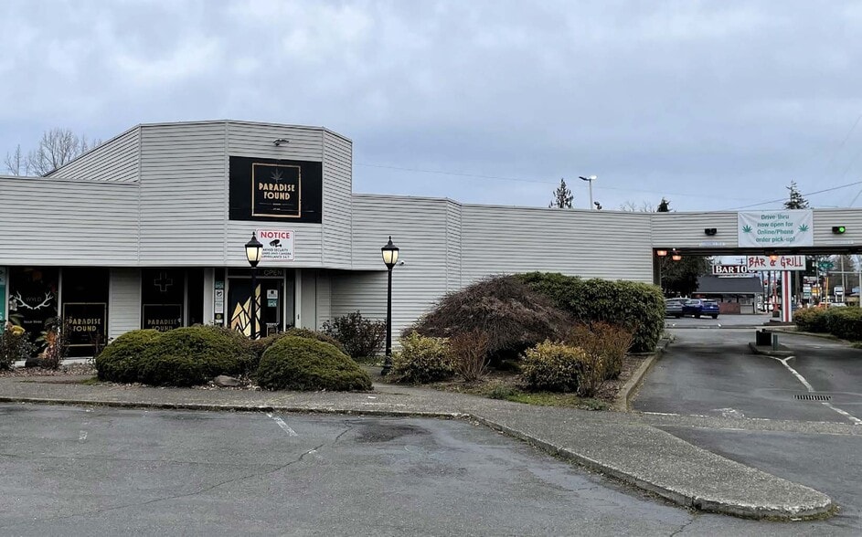 More Photos Of 10735 NE Halsey St, Portland Freestanding For Sale