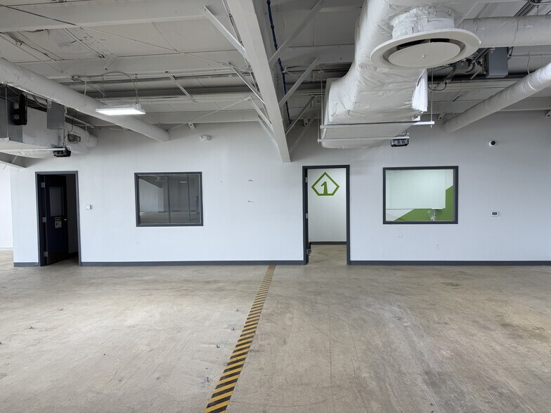 More Photos Of 4040 Lebanon Pike, Hermitage Freestanding For Lease