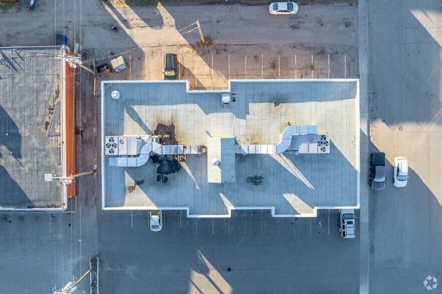 More Photos Of 4015 17th Ave SE, Calgary Medical For Lease