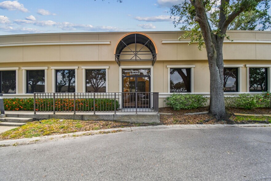 More Photos Of 10901 Danka Cir N, Saint Petersburg Office For Sale