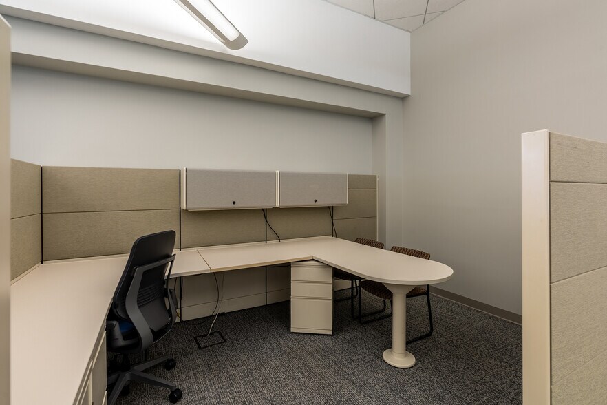 More Photos Of 5001 Meadowland Pky, Marion Office For Sale