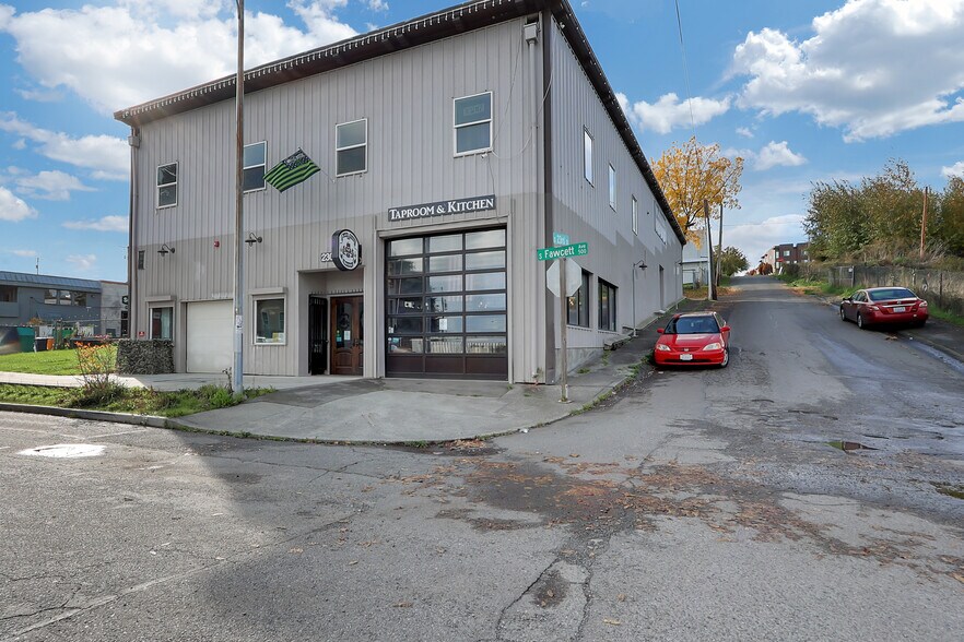 More Photos Of 2302 S Fawcett Ave, Tacoma Restaurant For Lease