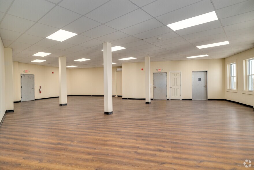 More Photos Of 2549-2553 Germantown Ave, Philadelphia Storefront Retail Residential For Sale