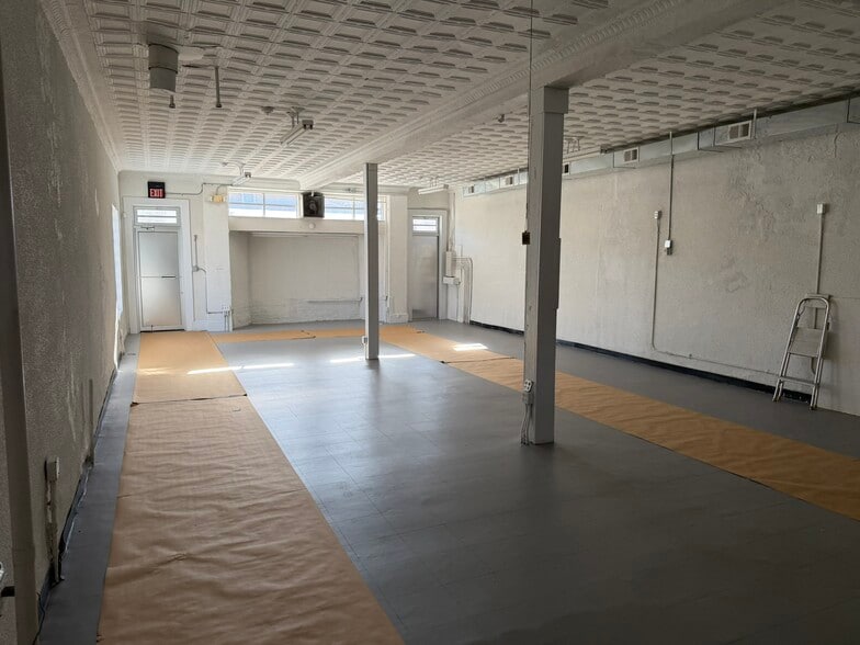 More Photos Of 4118 Queensbury Rd, Hyattsville Freestanding For Lease