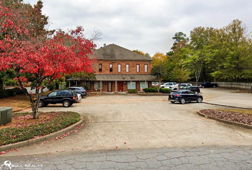 More Photos Of 200 Market Pl, Roswell Office Residential For Lease