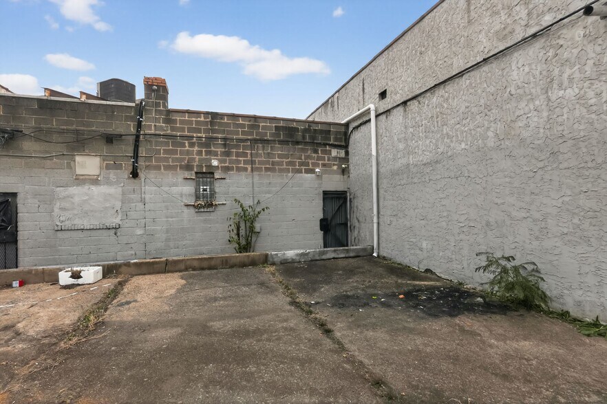 More Photos Of 3150 Willits Rd, Philadelphia Storefront Retail Office For Sale