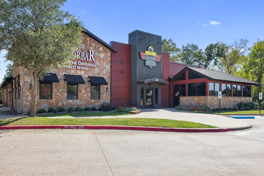 More Photos Of 620 Harvey Rd, College Station Restaurant For Sale