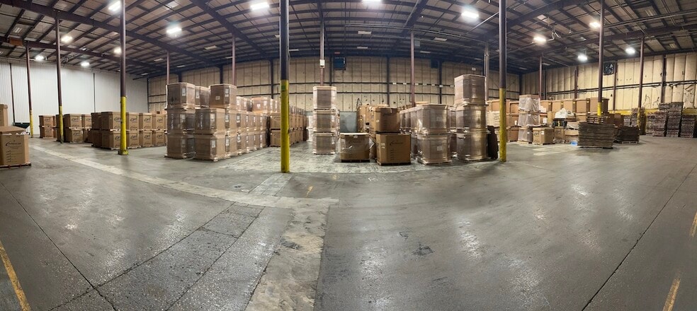 More Photos Of 429 E Grove St, Greenville Industrial For Sale