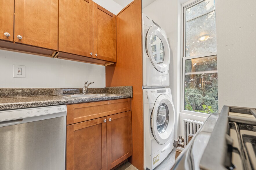 More Photos Of 5-16 47th Rd, Long Island City Apartments For Sale