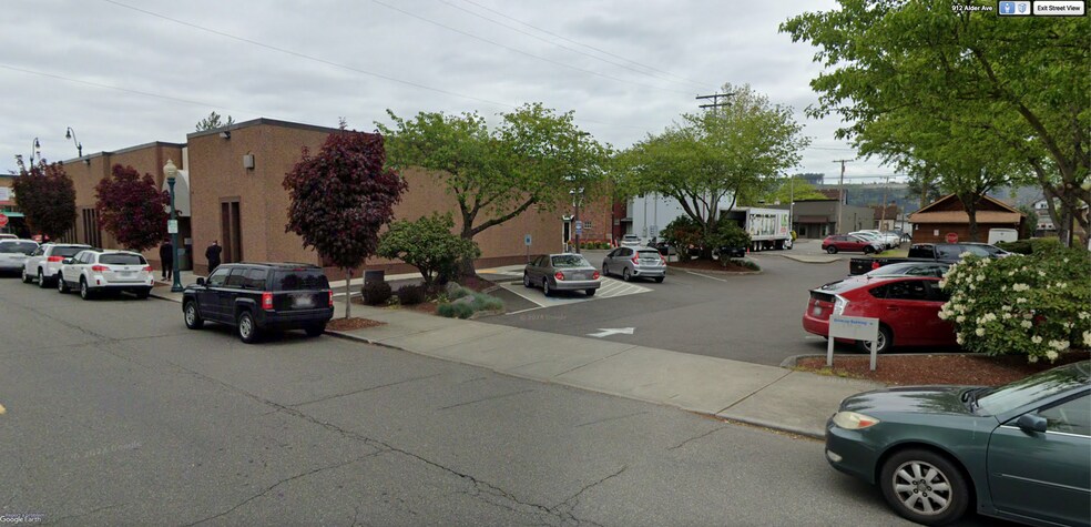 More Photos Of 921 Alder Ave, Sumner Bank For Lease