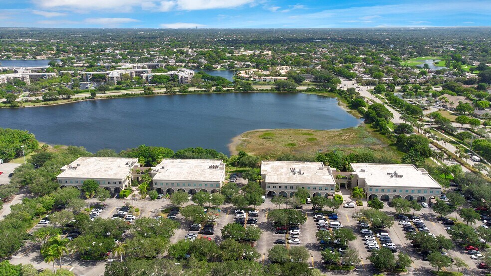 More Photos Of 400 N Hiatus Rd, Pembroke Pines Unknown For Lease