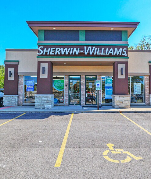 More Photos Of 701-743 E Roosevelt Rd, Lombard Unknown For Lease