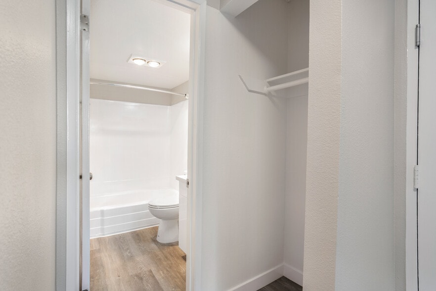 More Photos Of 8560 W Olympic Blvd, Los Angeles Apartments For Sale