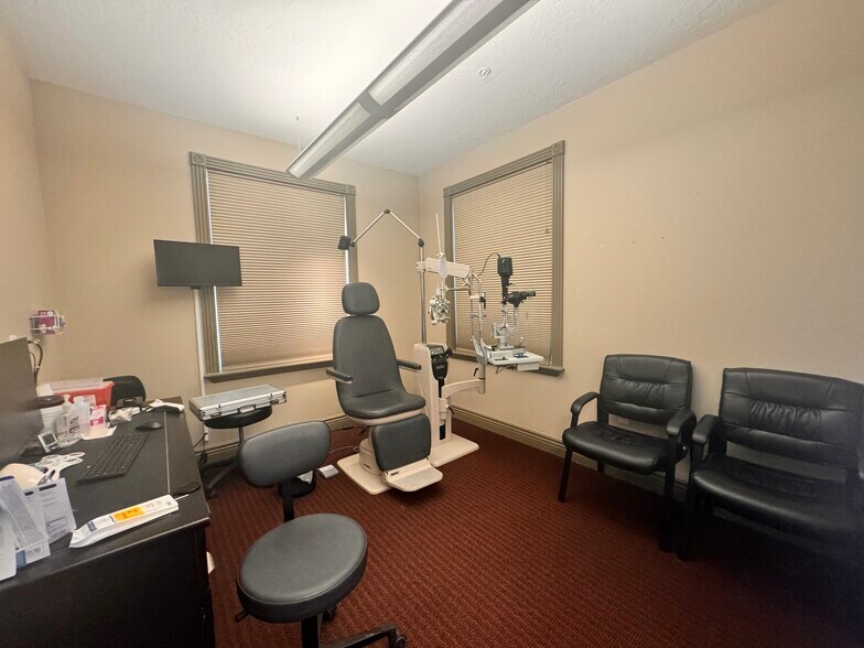 More Photos Of 1125 Blackhawk Rd, Mount Pleasant Medical For Lease