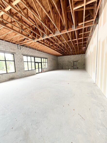 More Photos Of 727 Sebastian Blvd, Sebastian Storefront Retail Office For Lease