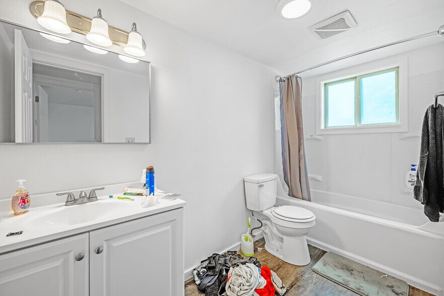 More Photos Of 1306-1320 3rd St, Cheney Apartments For Sale